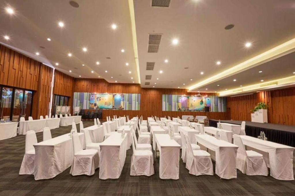 Lumphawa Amphawa Resort Samut Songkhram Bagian luar foto