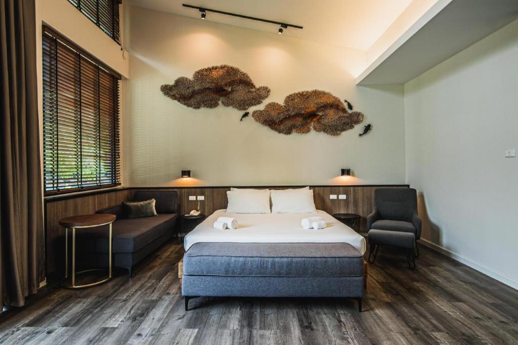 Lumphawa Amphawa Resort Samut Songkhram Bagian luar foto